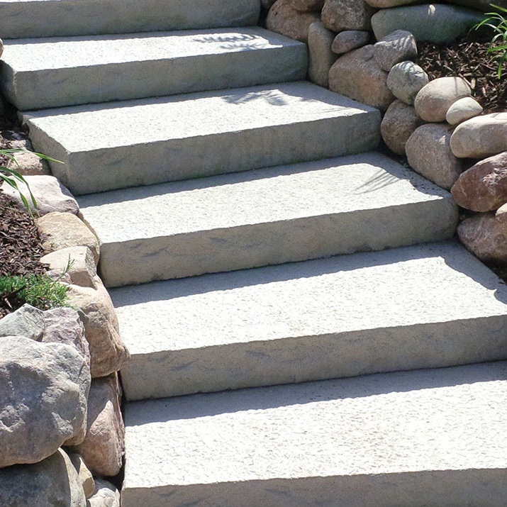 Ledgestone Fullnose Wall Coping Columbus Ohio Mr. Mulch